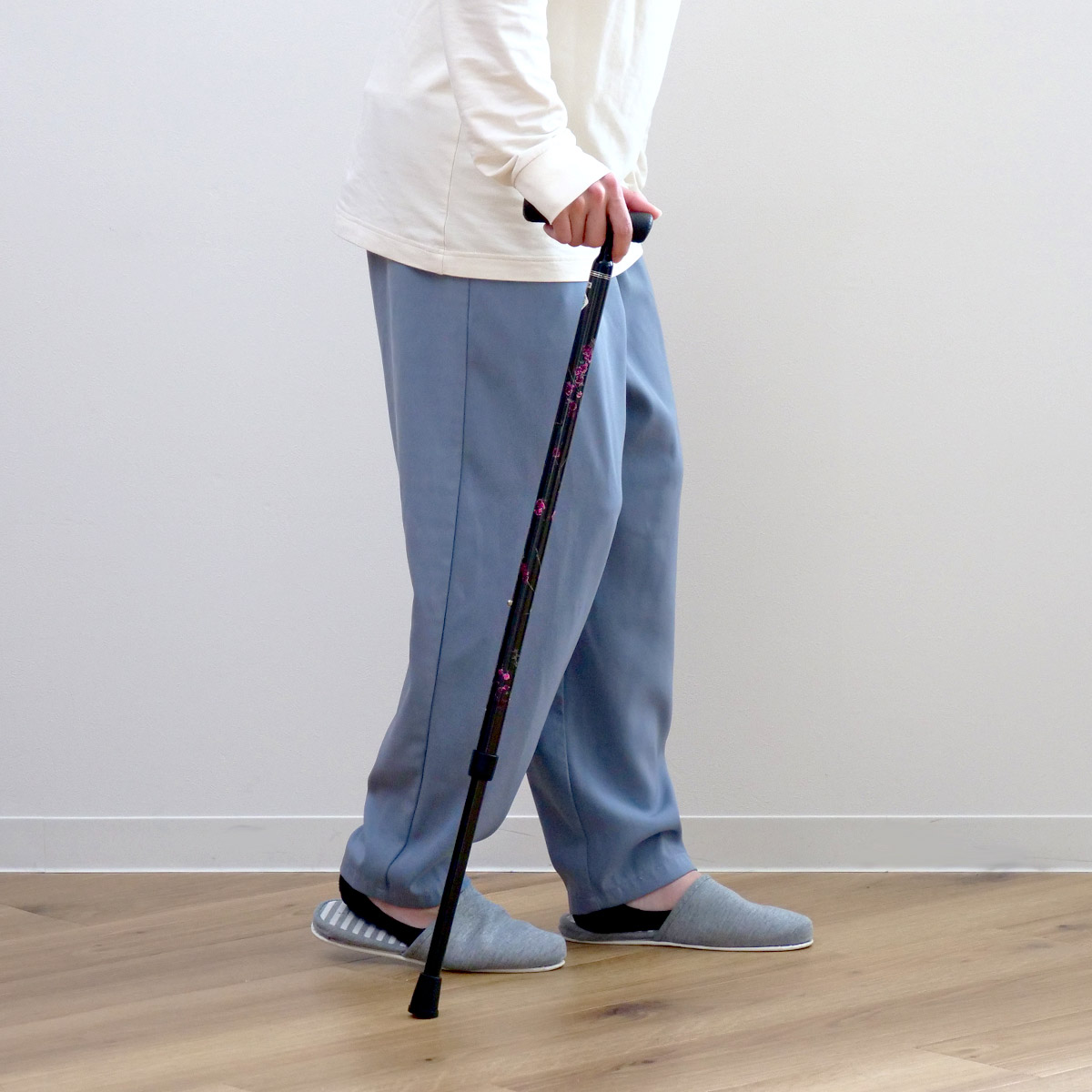 マキテック 杖 アジャスタブルケイン 超軽量 カーボン製 伸縮 （ つえ