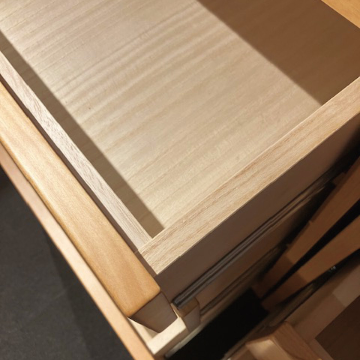 チェスト 5段 アルダー前板 日本製 ニュークーパーFS 幅65cm （ 開梱