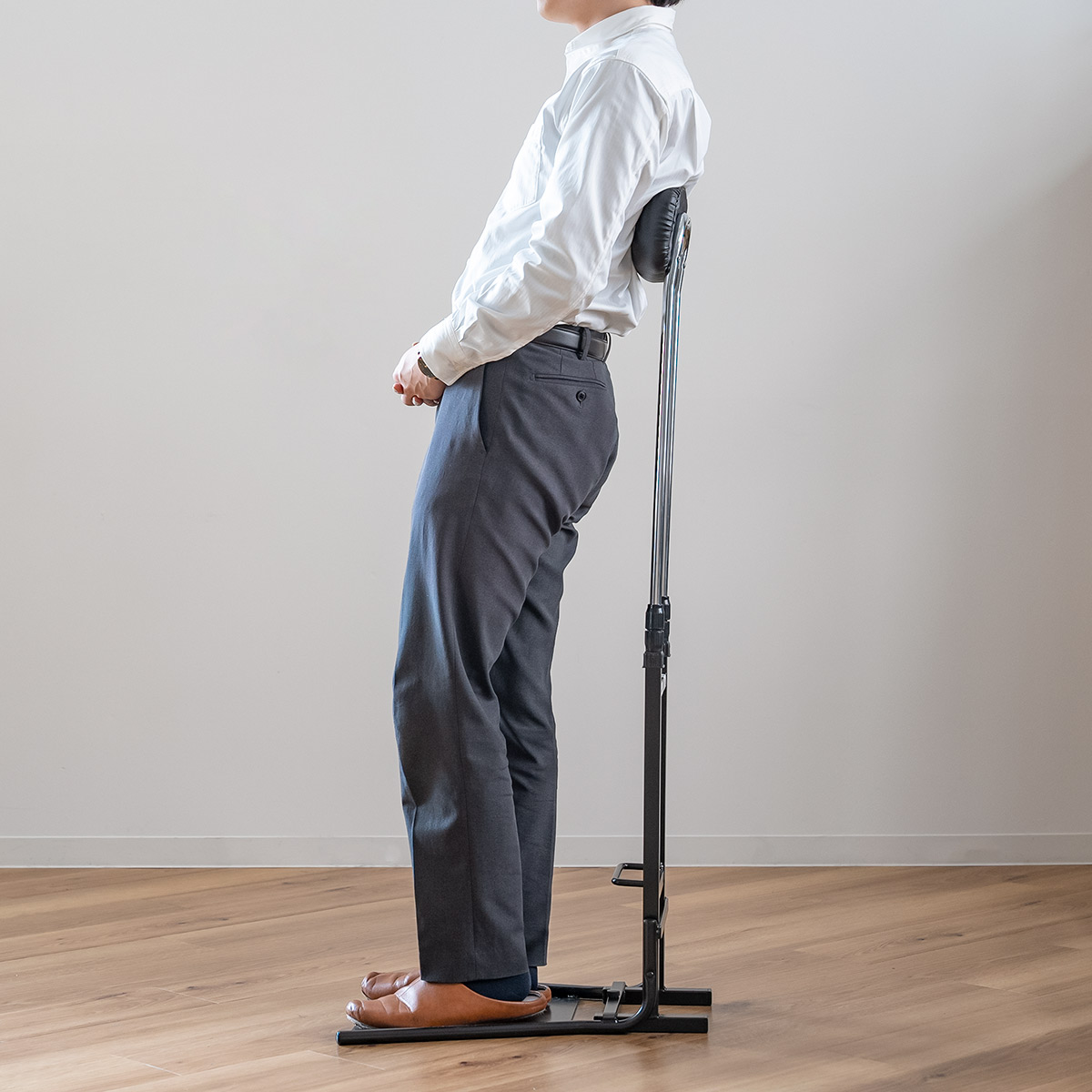 オフィスチェア 腰痛 チェアスタンド 立ち姿勢サポート 背もたれ調節 高さ77〜120cm （ ストレッチ 姿勢 サポート 疲労 軽減 器具 作業 立ち仕事 ）の画像
