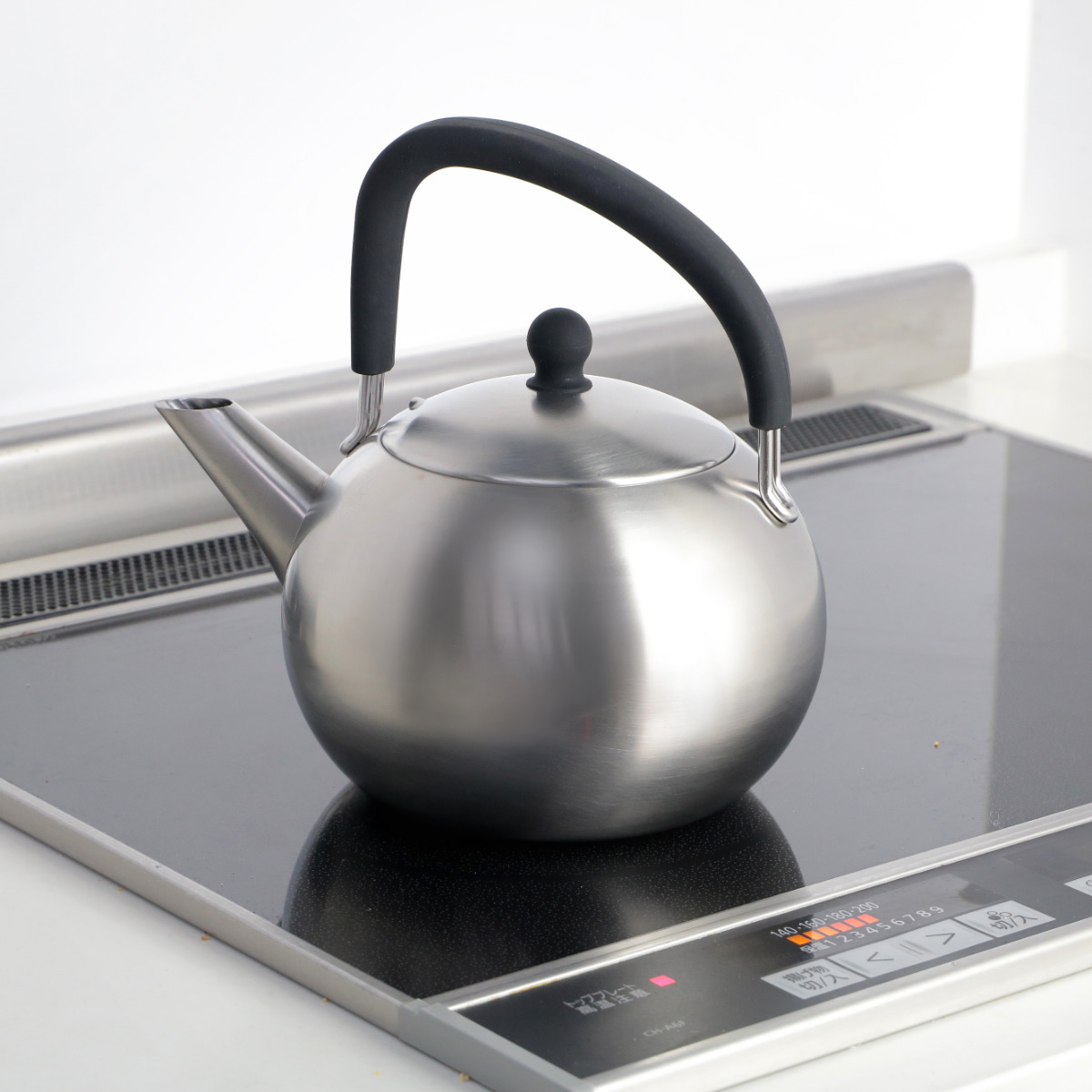 工房アイザワ 特典付き ブラックピーマン ケトル 200V シリコン