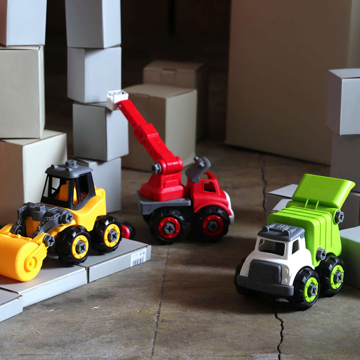 おもちゃ DIY TRUCK BOX トラック 知育玩具 男の子 （ 車のおもちゃ 組立て 工作 くるま 組み立て 分解 パーツ 働く車 工事車両 プレゼント ）