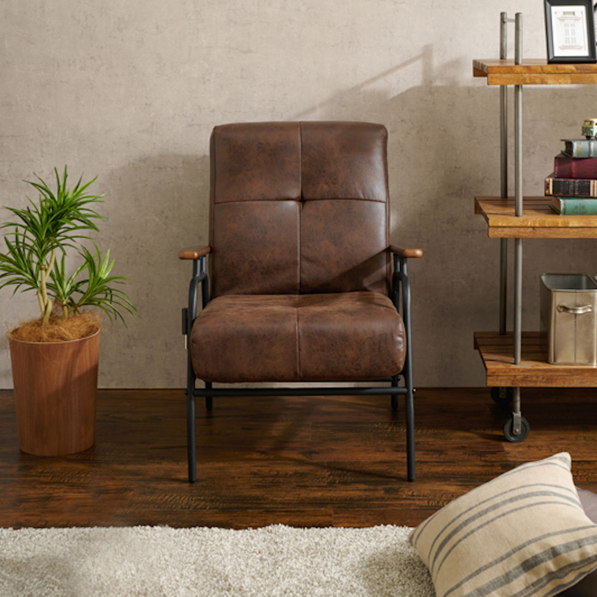 HAGiHARA（萩原） ソファ 一人掛け リクライニング 天然木肘付き