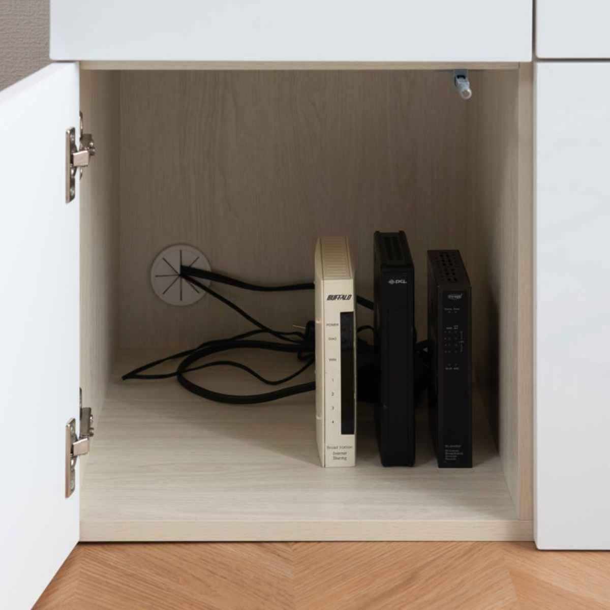 スクエアキャビネット 4枚扉タイプ ハイグロス前板 幅70cm