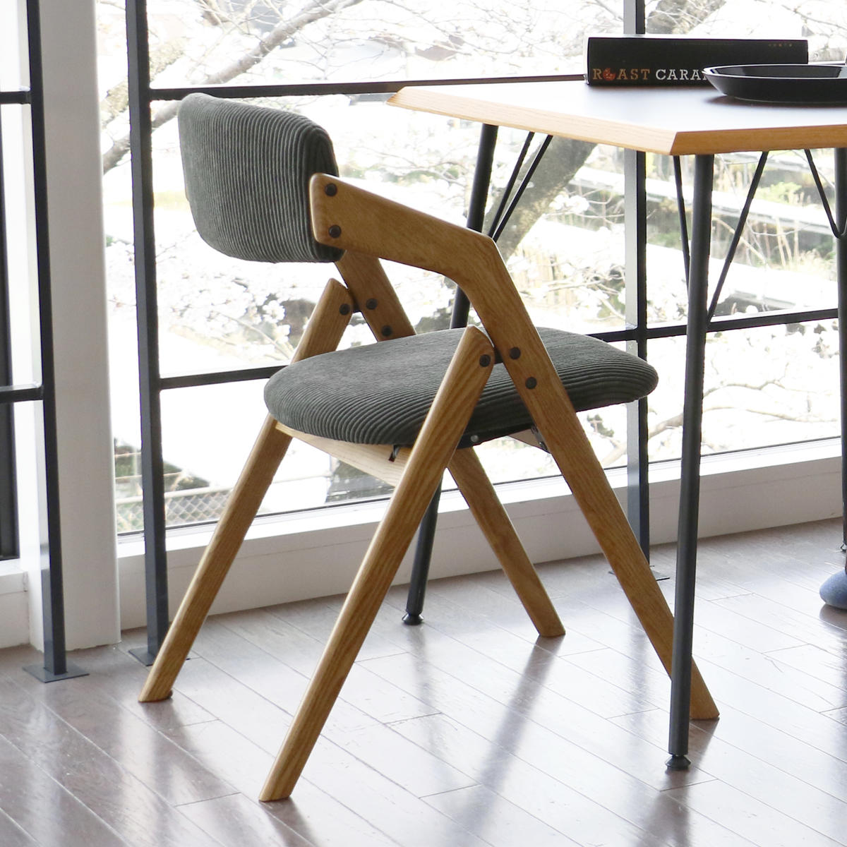 ICHIBA（市場） 特典付き ダイニングチェア 座面高44cm 折りたたみ