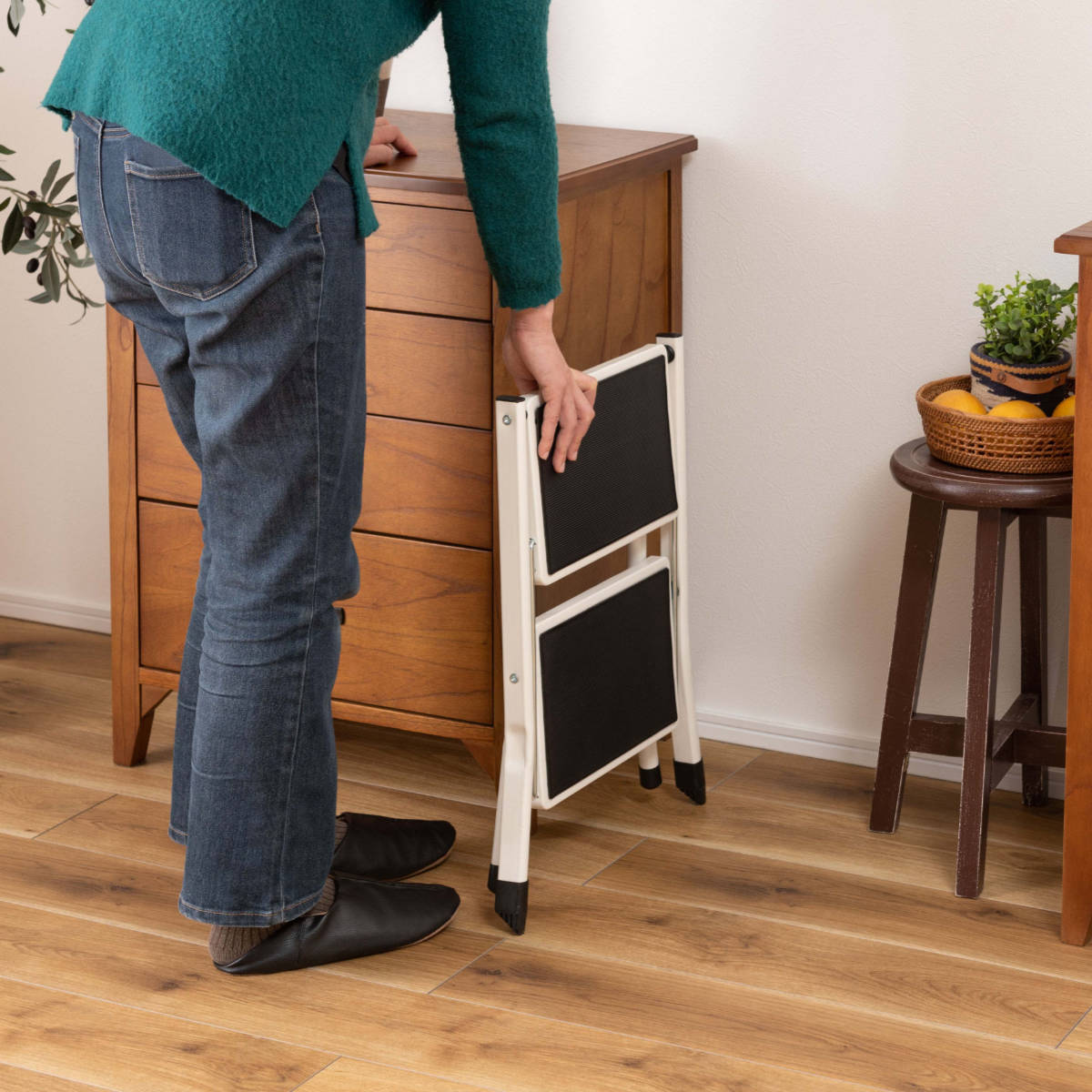 アンティーク折りたたみ回転式ステップ踏み台　スツール　脚立 WEIMALL（ウェイモール） 踏み台 折りたたみ 軽量 ステップ台 子供