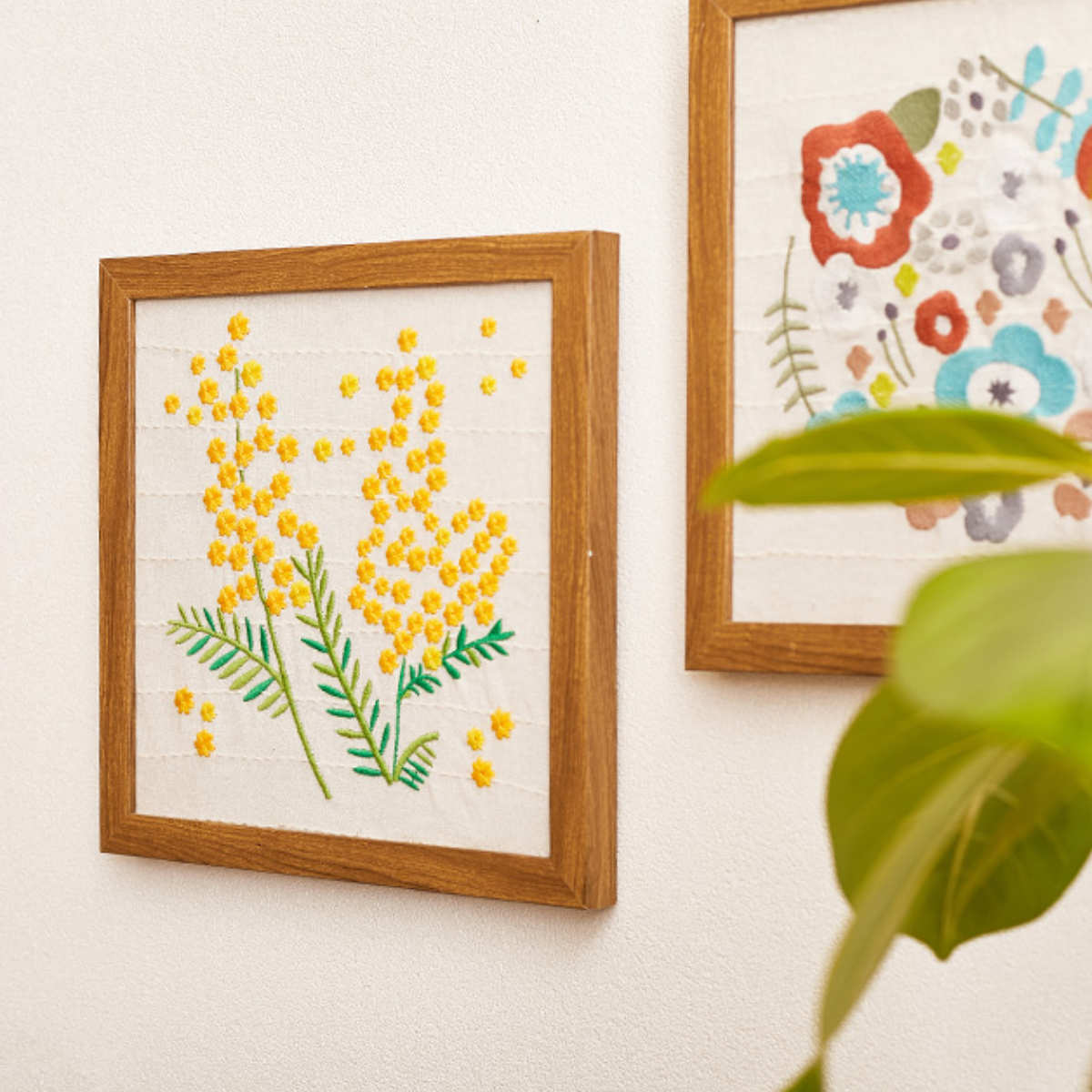 HAGiHARA（萩原） ファブリックパネル KUKKA クッカ 刺繍 25×25cm