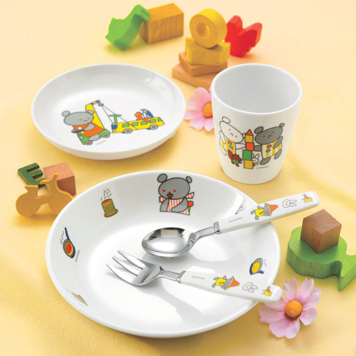新品　メラミン9マスプレート 50枚セット ランチプレート 18cm 仕切り皿 こぐまちゃん メラミン （ 食洗器対応