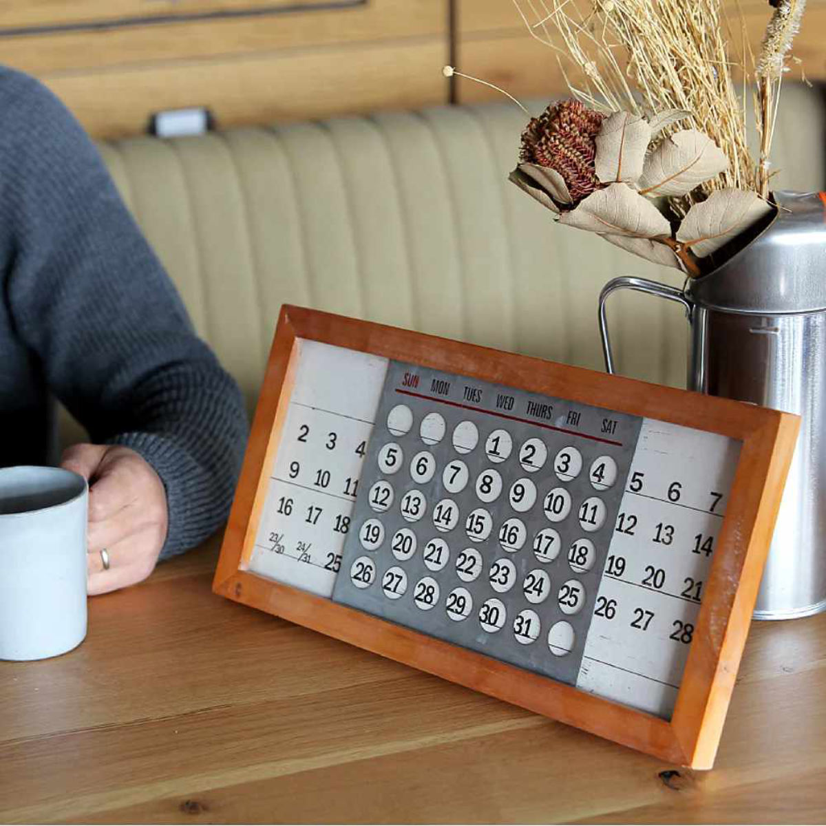 万年カレンダー WOODEN PERPETUAL CALENDAR MINI 掛け置き両用 35cm×18cm （ 万年 カレンダー 木製 ブリキ  卓上カレンダー 壁掛け 卓上 壁面 ）