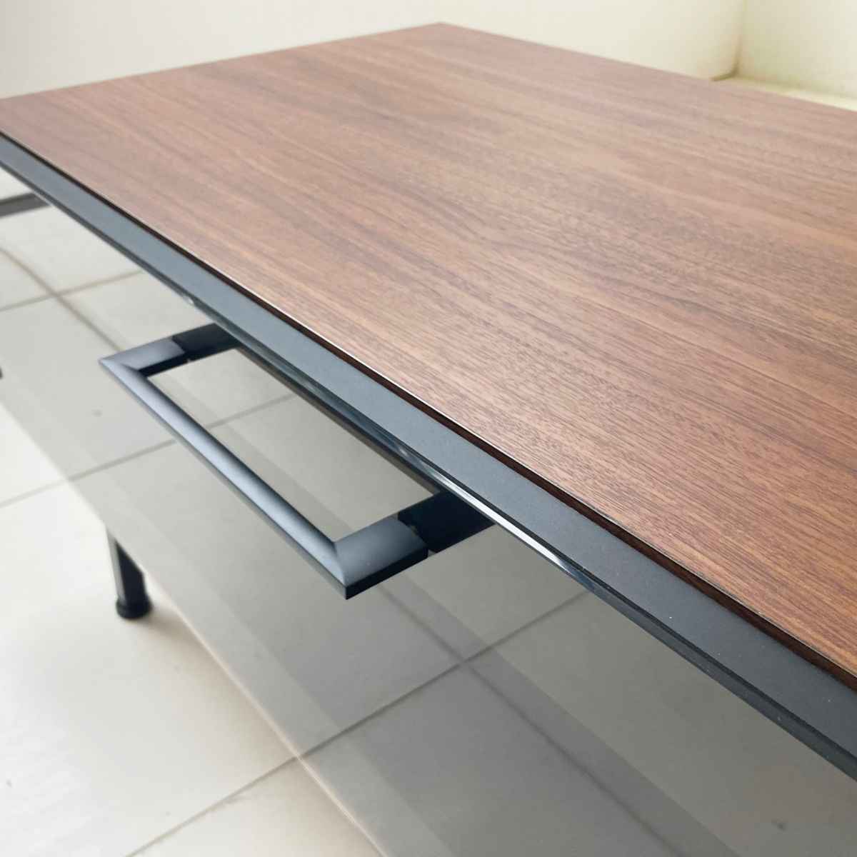 GART（ガルト） テレビ台 ローボード ヴィンテージ調 ダークガラス扉