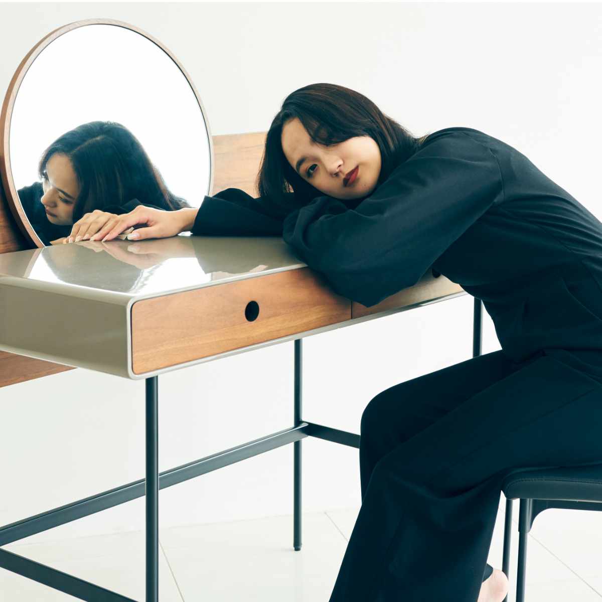 GART（ガルト） ドレッサー コンパクト デスク 引き出し 木目 配線穴