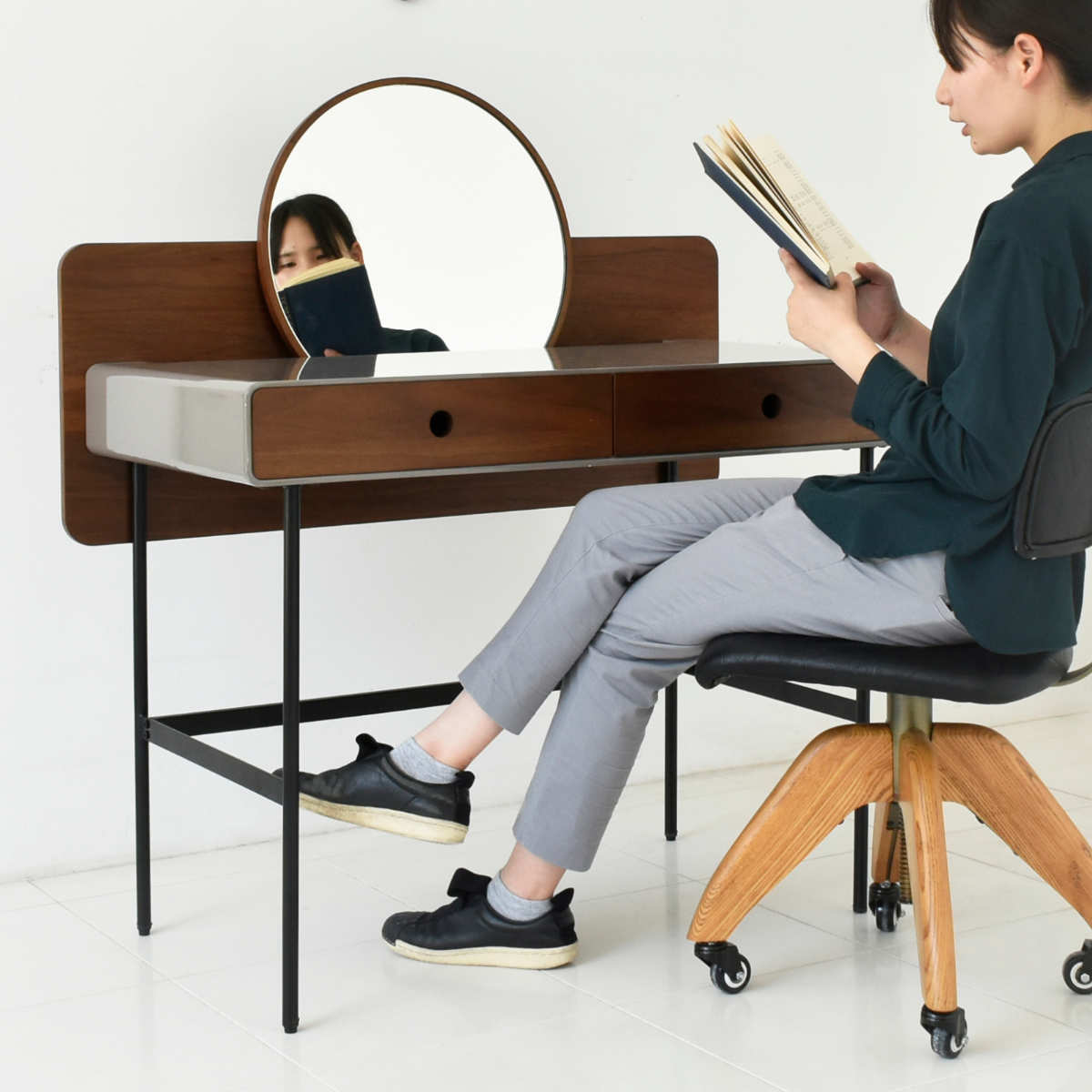 GART（ガルト） ドレッサー コンパクト デスク 引き出し 木目 配線穴