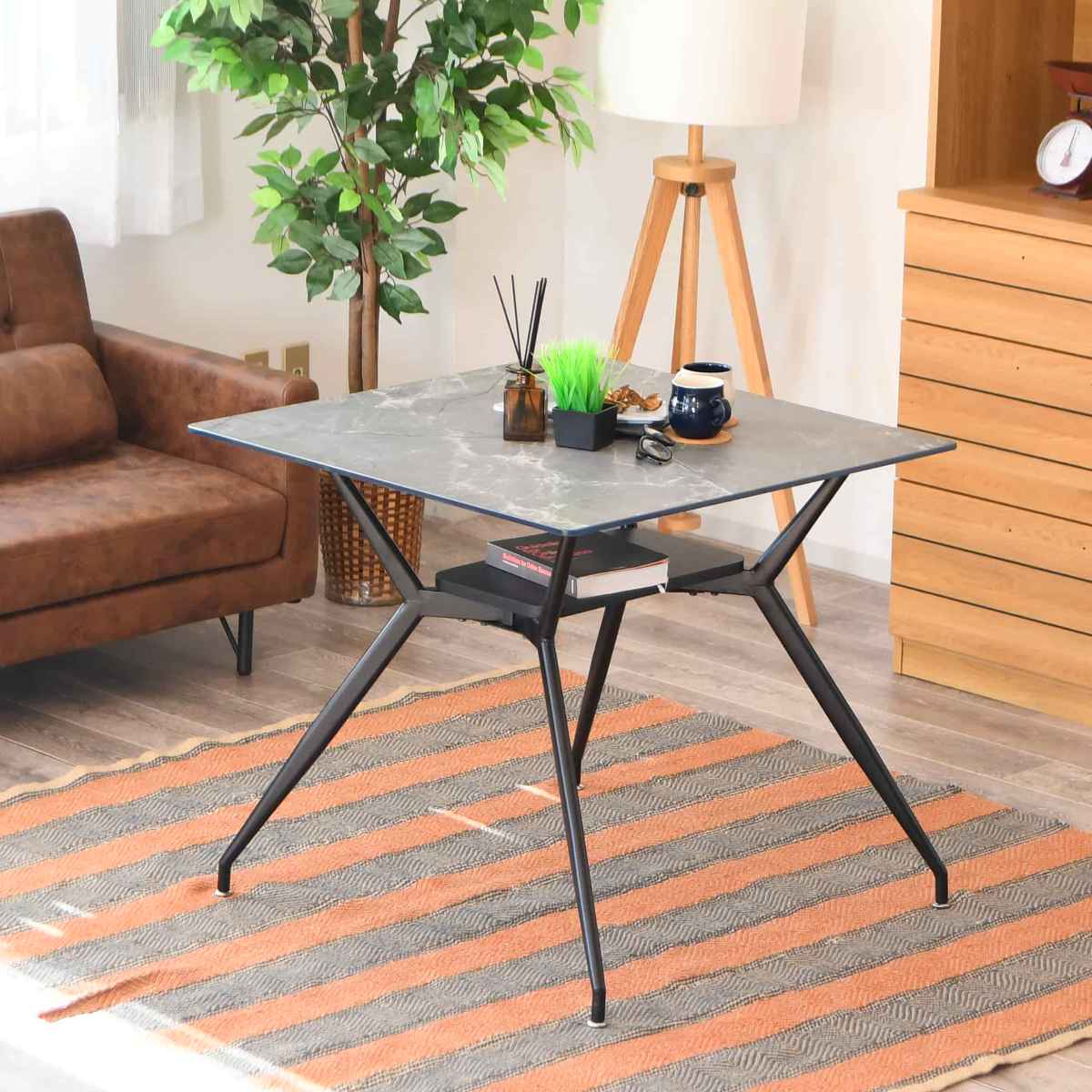 【ほぼ未使用】大理石調 カフェテーブル 80cm ブラック 高級感あり ダイニングテーブル 2人掛け 大理石調 収納スペース付き 幅80cm （ 石