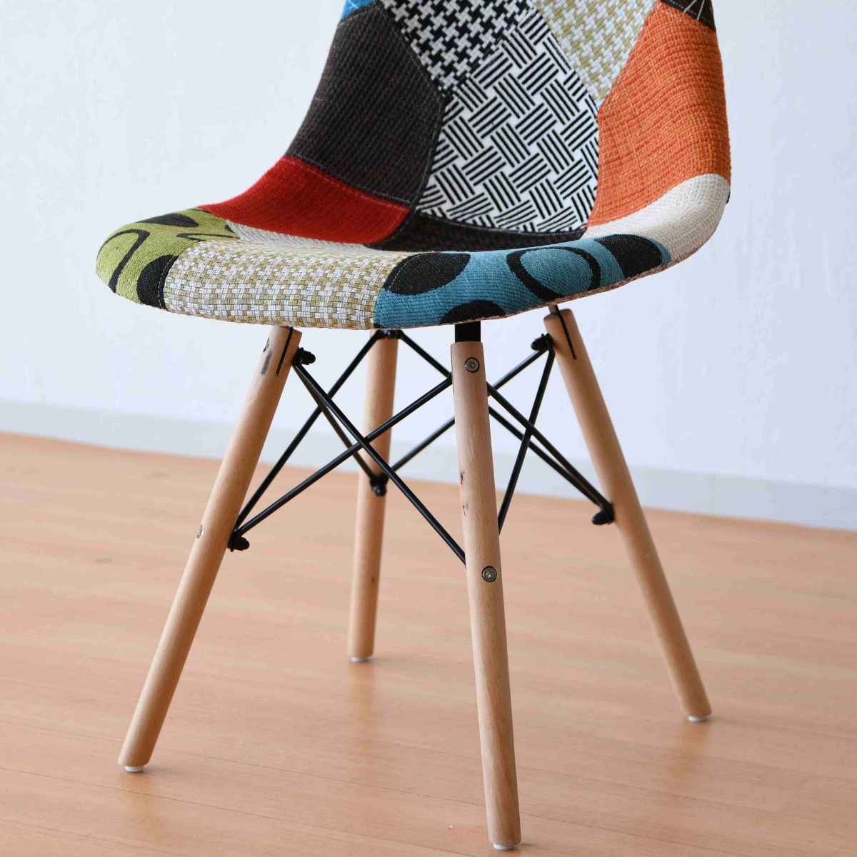 ダイニングチェア 疲れにくい 背もたれ 組立簡単 パッチワーク柄 座面