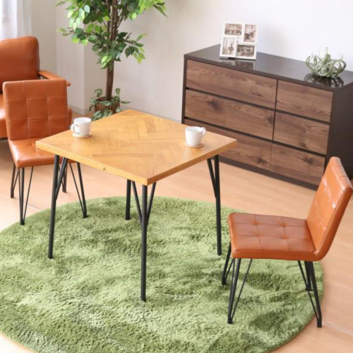 ダイニングテーブル アンティーク家具！ヘリンボーンパターン 木製テーブル カフェ 楽天市場】【送料込】 ダイニングテーブル 90 木製 ヘリンボーン