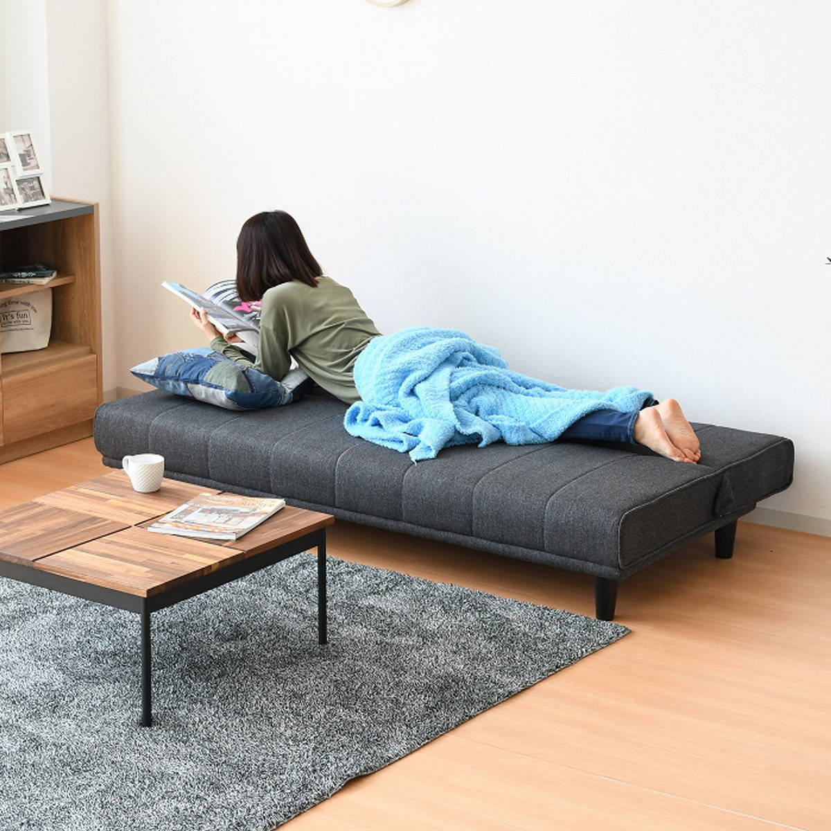 美品 リクライニング ソファーベッド 長さ180㎝ ブルー系 ソファベッド 幅180cm レイジ （ 3段階 リクライニング 肘なし