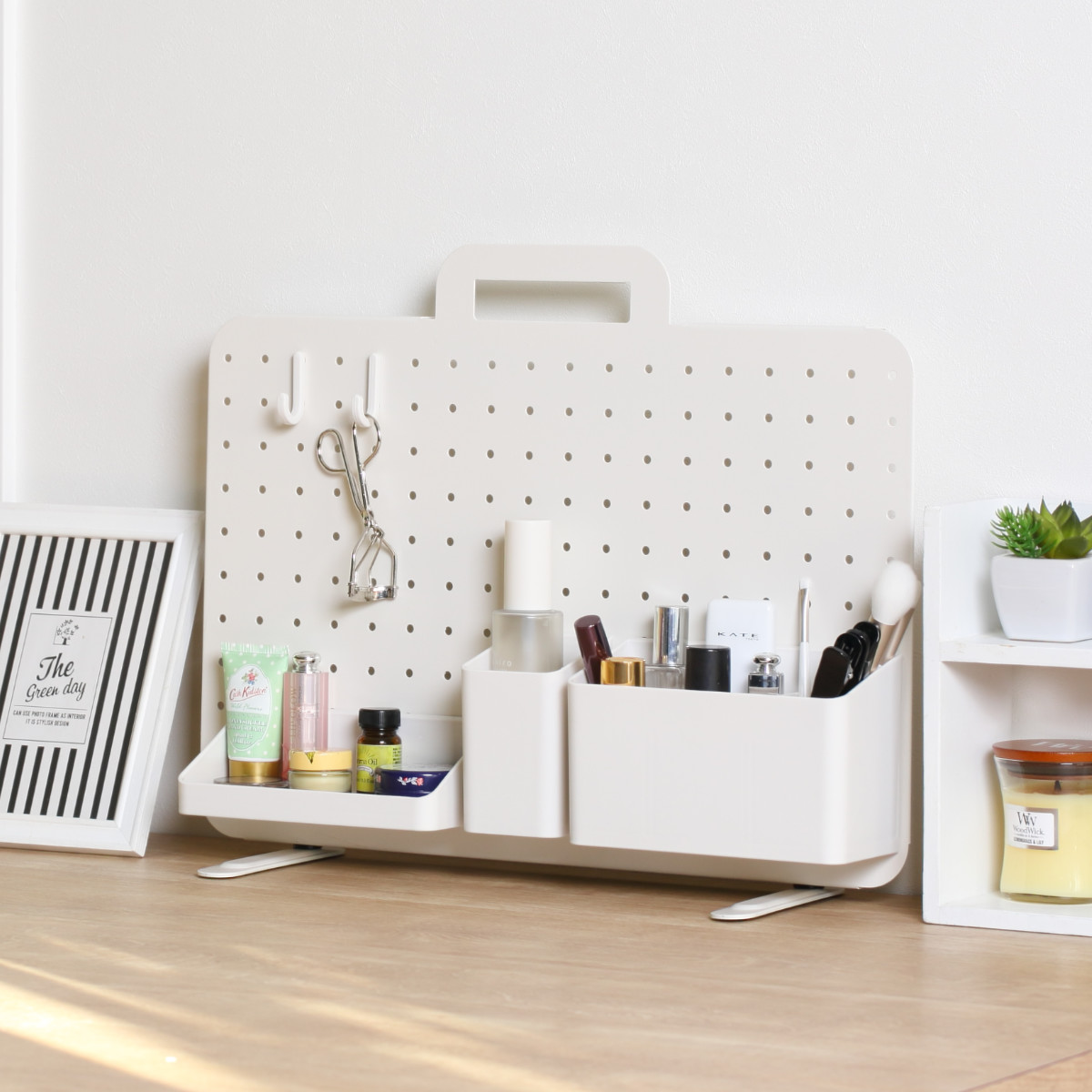 ペグボード 幅45×高さ30cm ハンドル付き 卓上 収納 （ パンチング