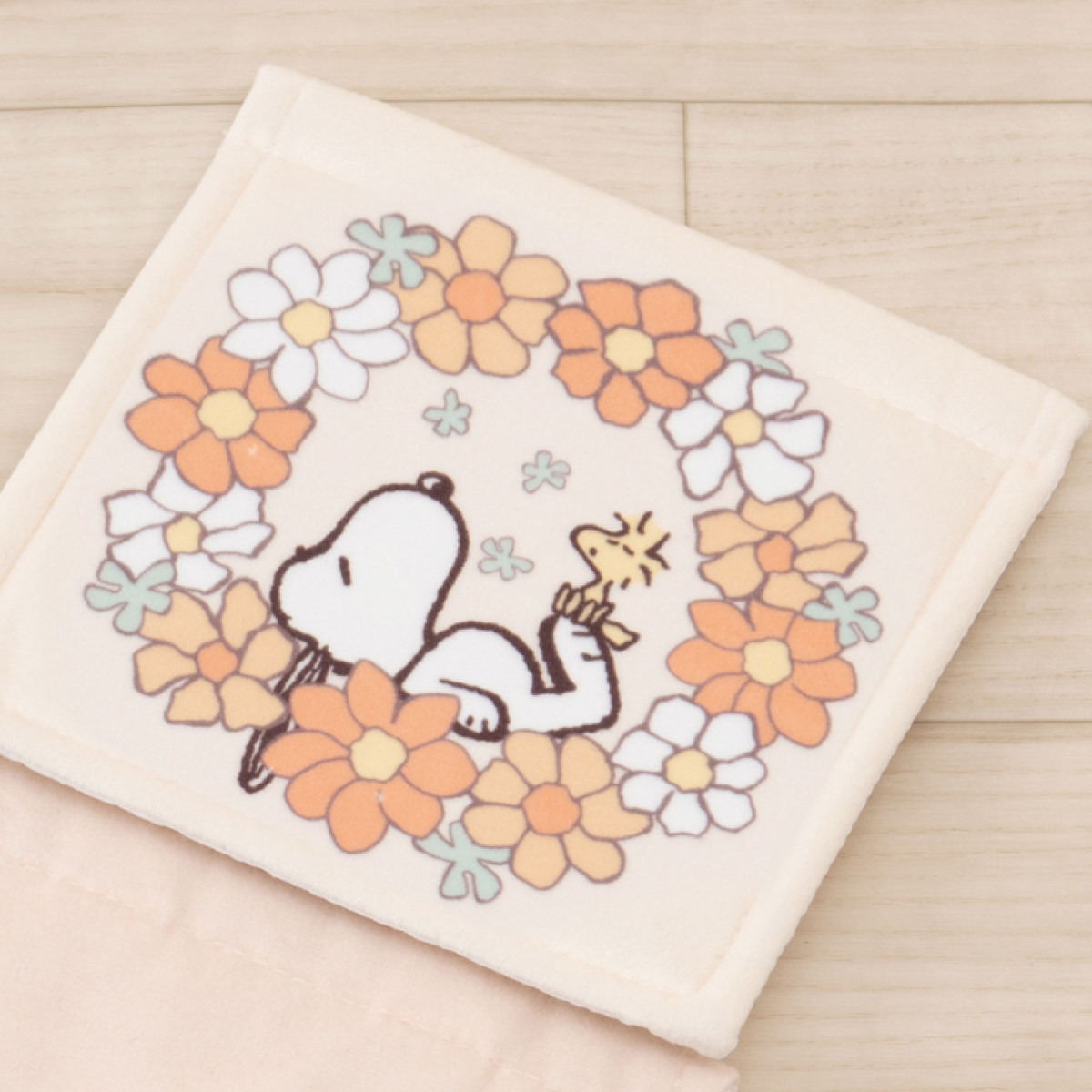 SNOOPY（スヌーピー） 花いっぱい ペーパーホルダーカバー