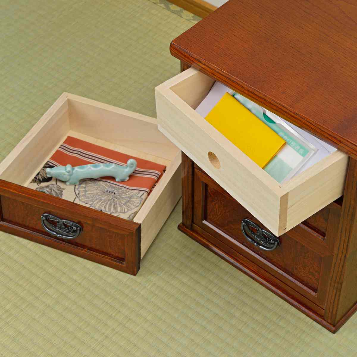 EGC106 欅/ケヤキ 3段チェスト 民芸家具 引き出し 抽斗 サイドチェスト ケンホープ ミニチェスト 3段 脇置き けやき調 秋草 幅32cm