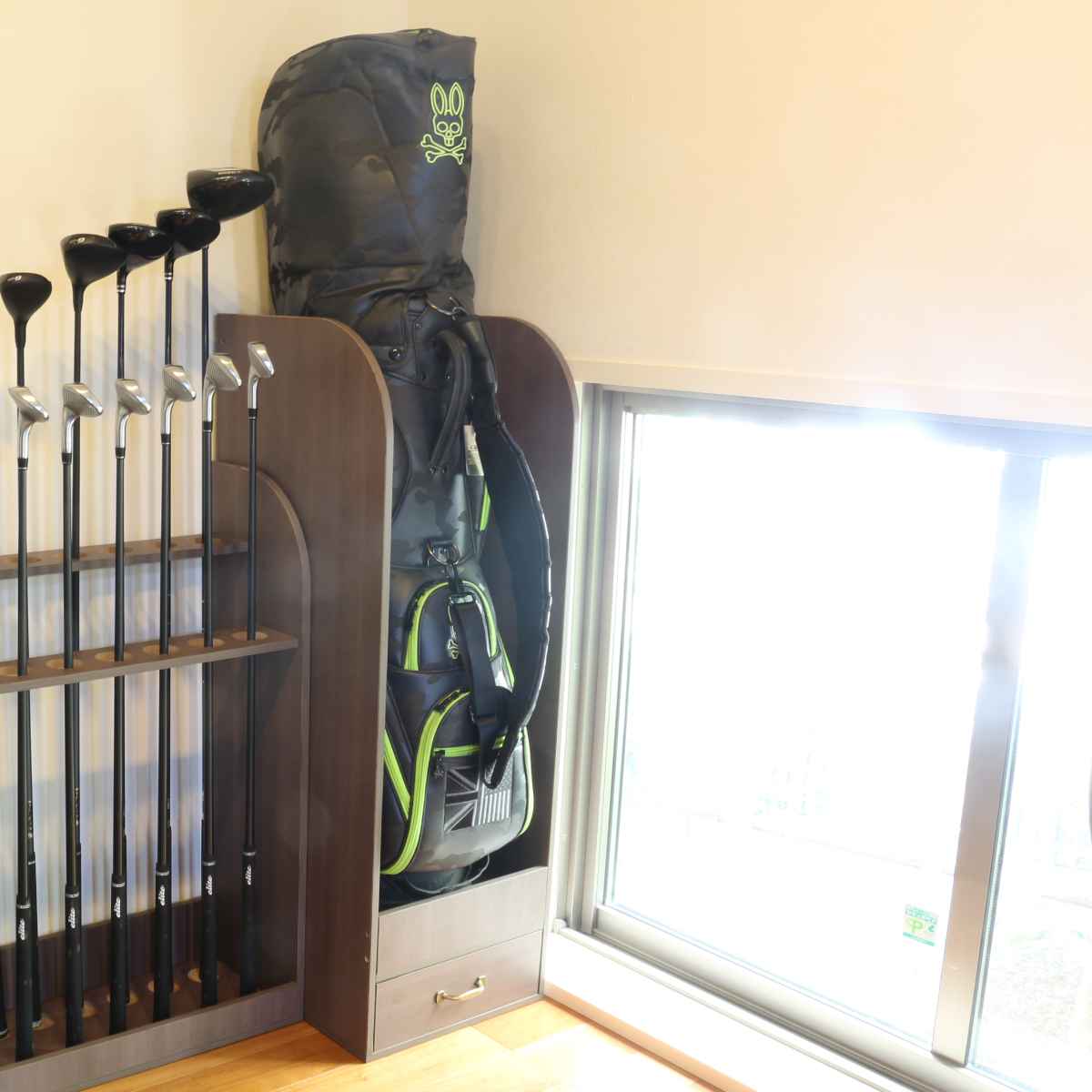 OSMAC ゴルフバッグスタンド 木製 引出し付 約幅35cm （ ゴルフバッグ