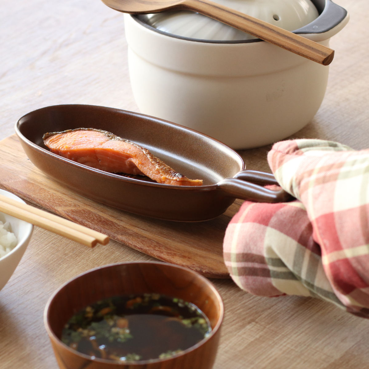 グリルパン 持ち手付き TOOLS 耐熱ハンディグリルプレート （ オーブン