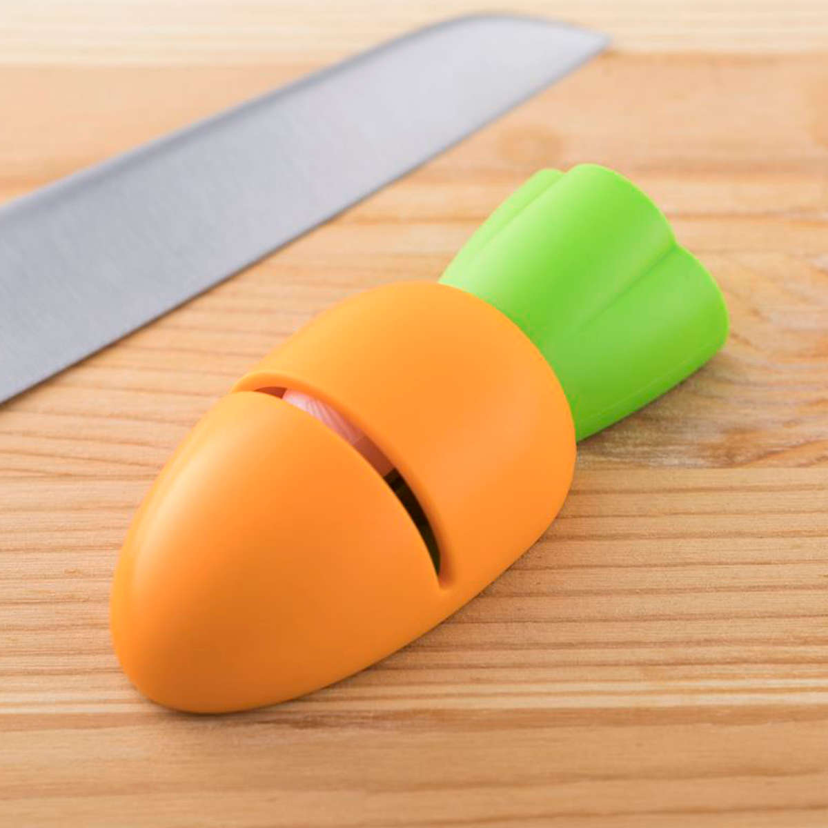 貝印 包丁研ぎ ニンジン マグネット付き ちょい研ぎシャープナー 日本