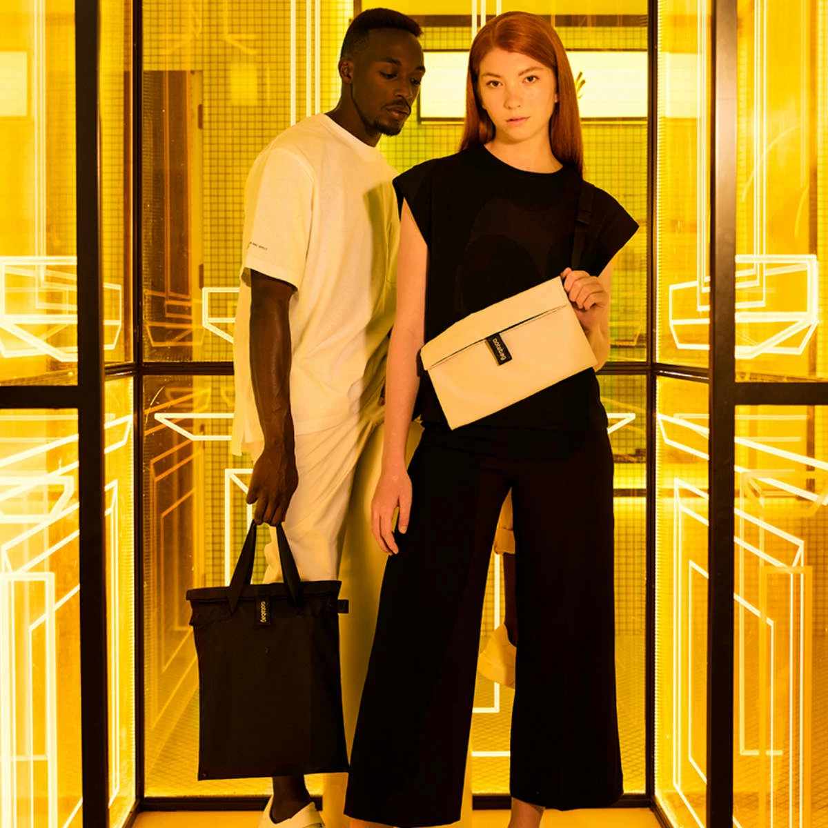 Notabag（ノットアバッグ） ショルダーバッグ Notabag Crossbody 3WAY