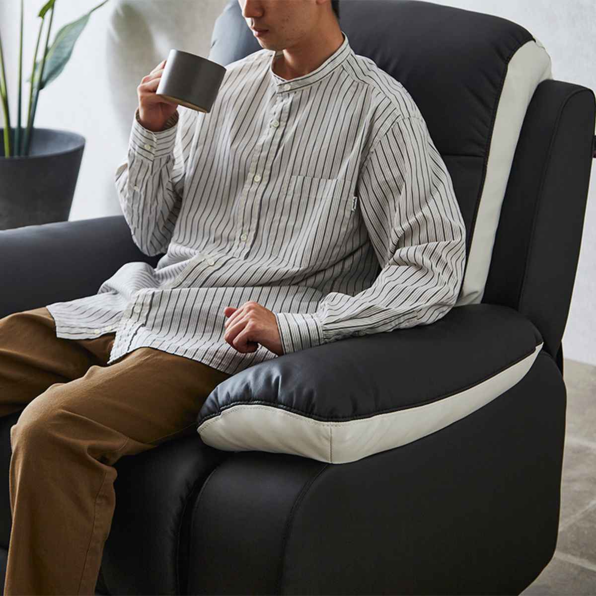 ホームテイスト（HOME taste） 電動リクライニングソファ 1人掛け PU