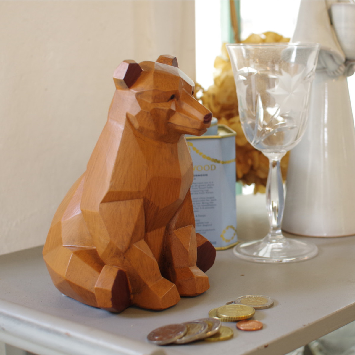 キシマ（KISHIMA） オブジェ スオーラマネーバンク クマ 貯金箱 （ マネーボックス コイン マネーバンク 500円玉 貯まる コイン入れ コインバンク  貯金 小銭 北欧 木彫り調 ） : リビングート ヤフー店 - 通販 - Yahoo!ショッピング