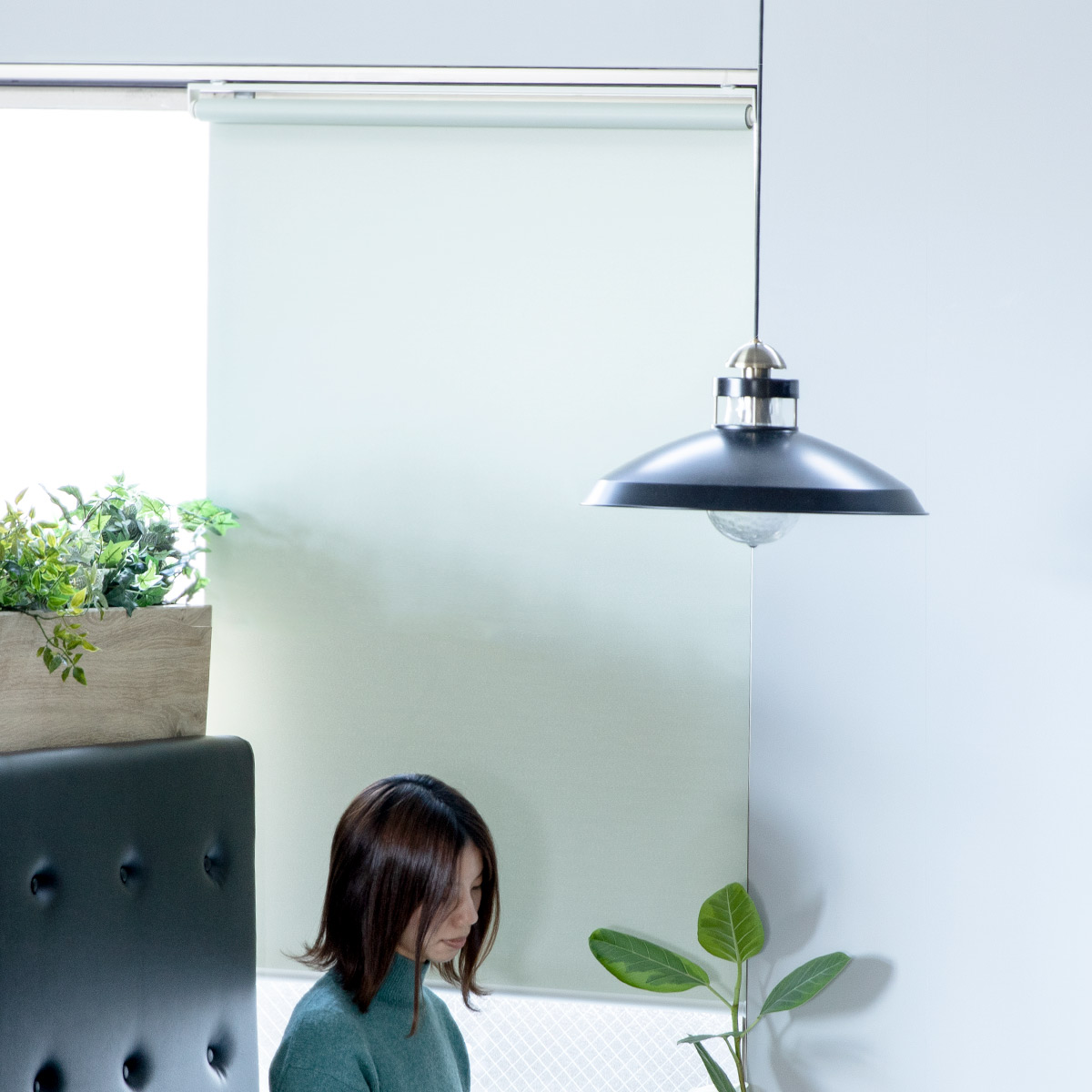 ロールスクリーン 180×220cm 遮光スクリーン 防炎 （ カーテン ロール