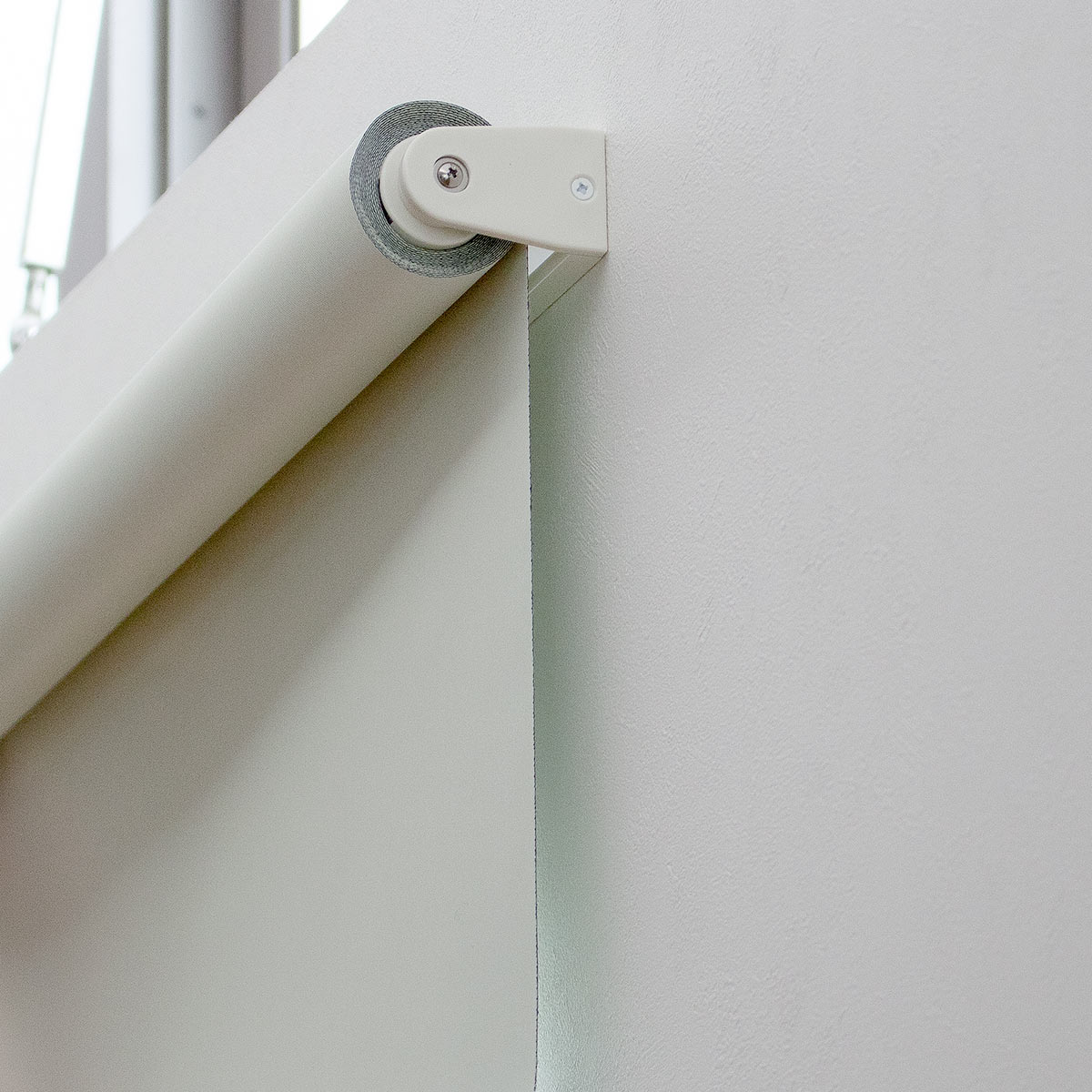 ロールスクリーン 180×220cm 遮光スクリーン 防炎 （ カーテン ロール