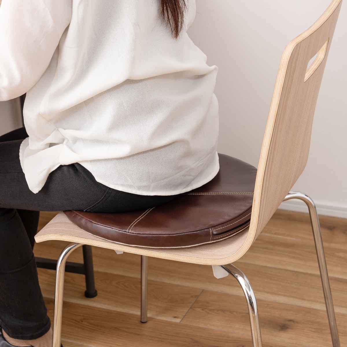 東谷 シートクッション ボンデッドレザー 直径38cm （ チェアパッド