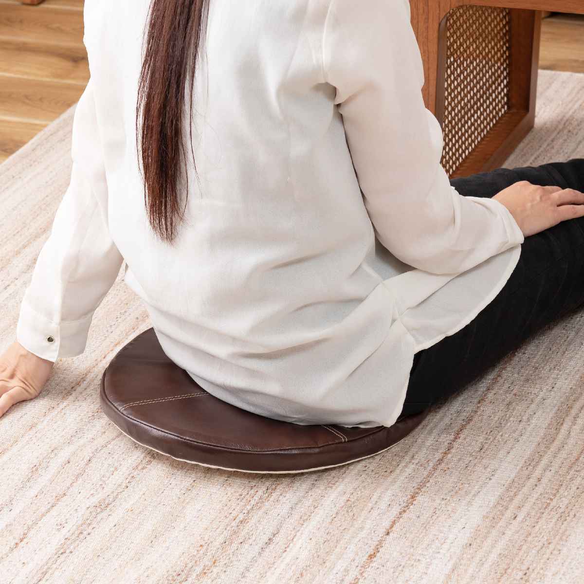 東谷 シートクッション ボンデッドレザー 直径38cm （ チェアパッド