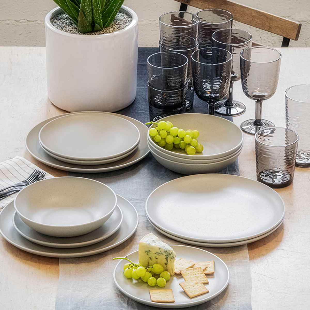 27cm プレート　大皿　新品 プレート 27cm SEE 花プレート プラスチック （ 食洗機対応 電子レンジ