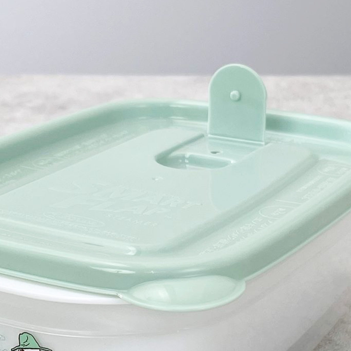 Lustroware（ラストロウェア） 保存容器 610ml スヌーピー フラップ付