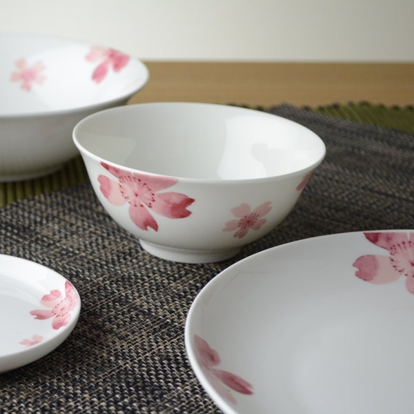 お茶碗 桜 ボーンチャイナ 食洗機対応 （ 茶碗 飯碗 和食器
