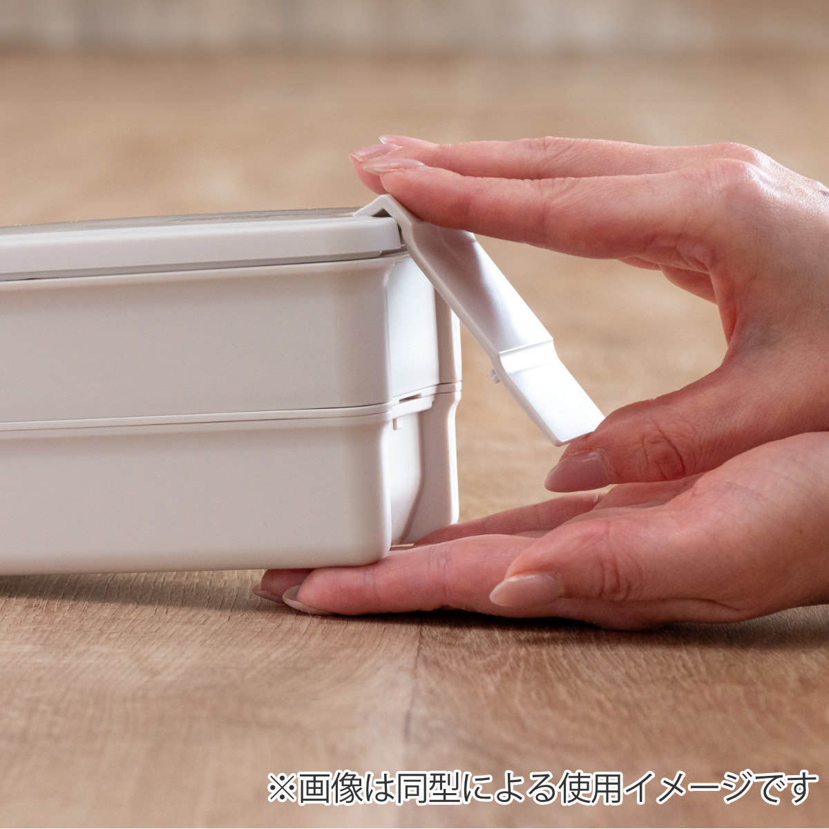 OSK（オーエスケー） 弁当箱 2段 650ml ランチボックス二段 仕切付き