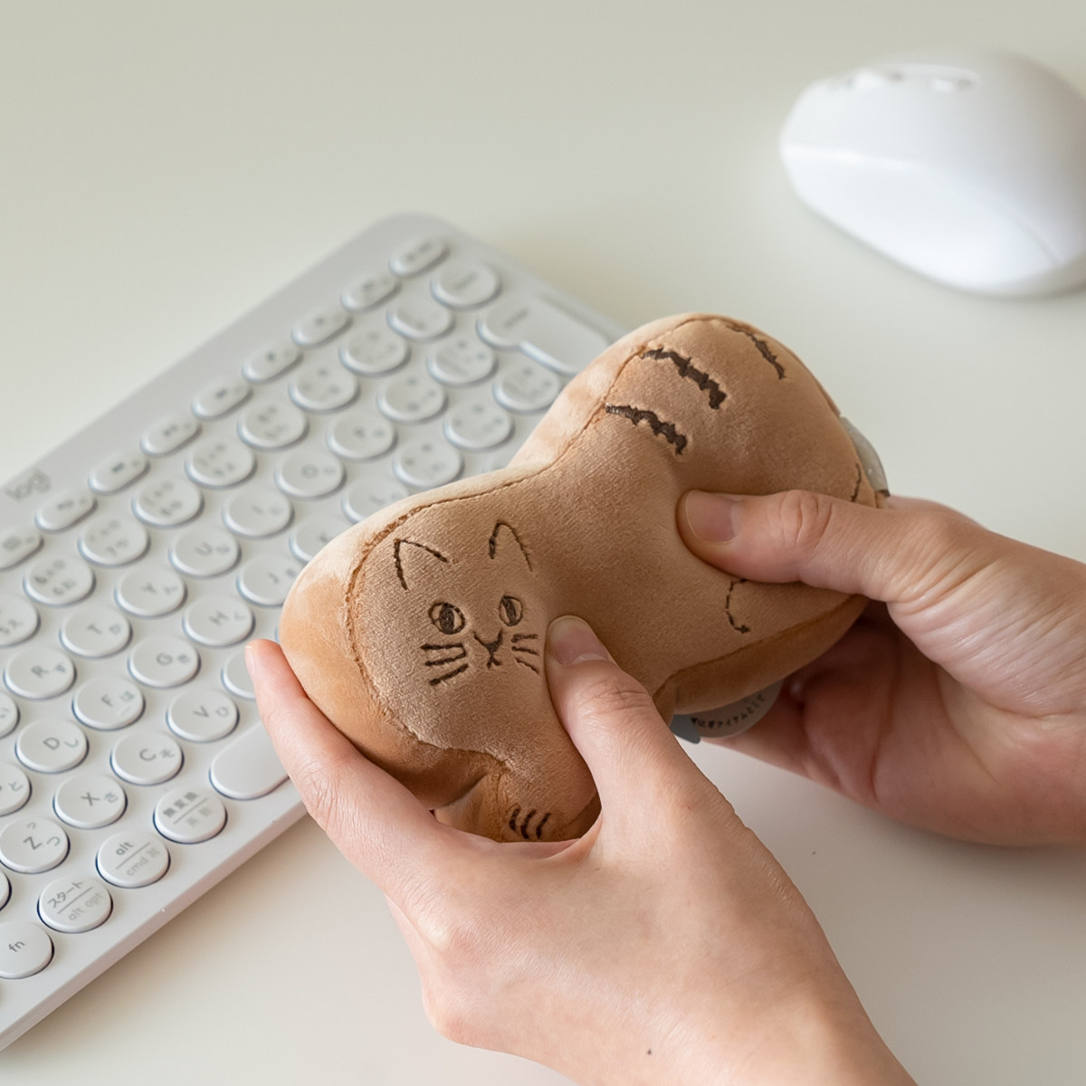 クッション にゃふにゃふ ネコ もちもちリストレスト （ 手首
