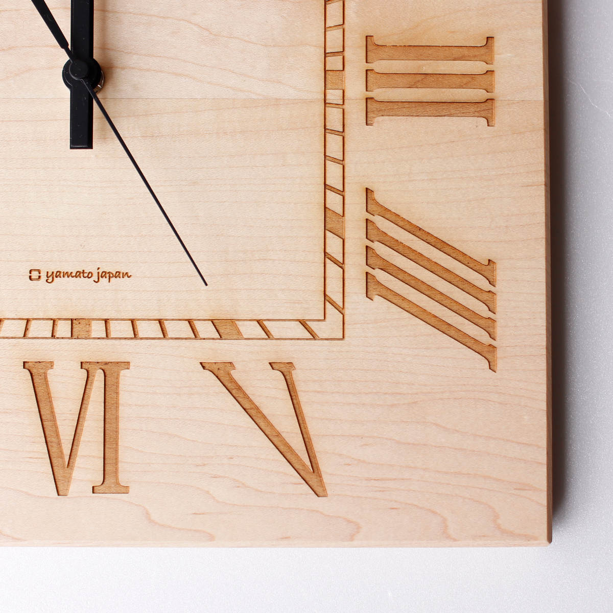 ヤマト工芸 掛け時計 木製 yamato MUKU-ローマ数字- （ 壁掛け時計