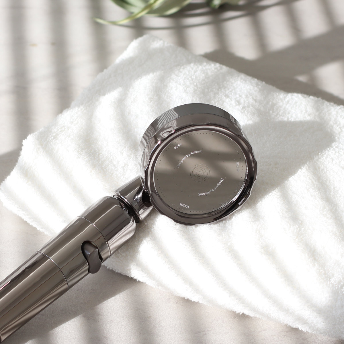 特典付き シャワーヘッド 節水 3D shower platinum スリーディ・シャワー プラチナ （ Arromic アラミック 節水シャワー 水圧アップ ステンレス 日本製 ）の画像