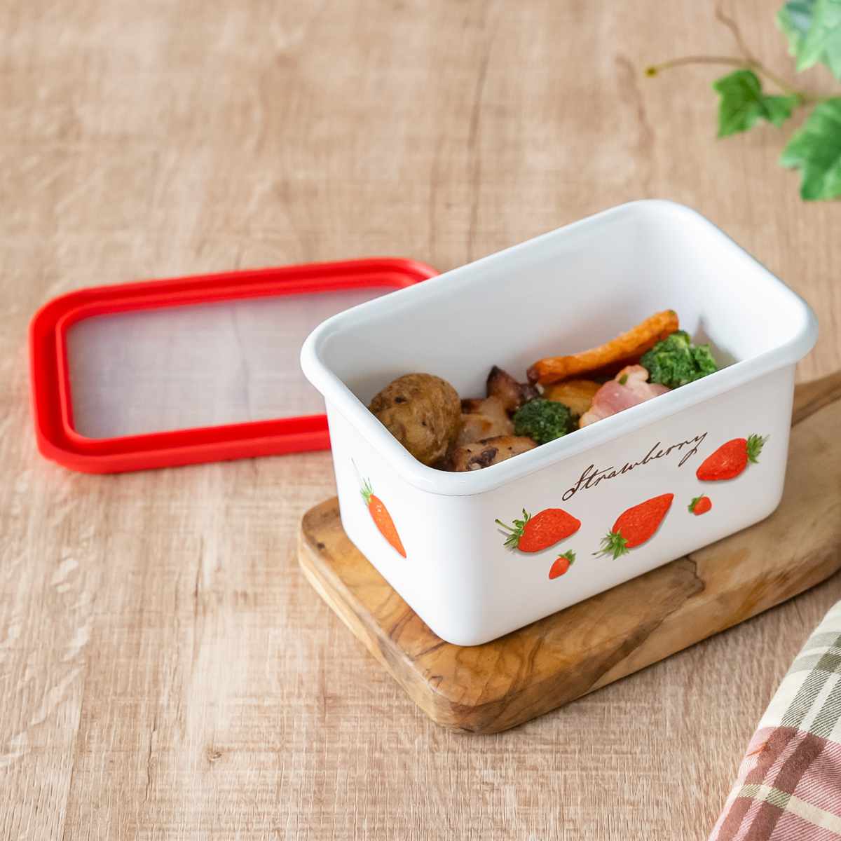 富士ホーロー 保存容器 700ml ストロベリーシリーズ 深型角容器 S