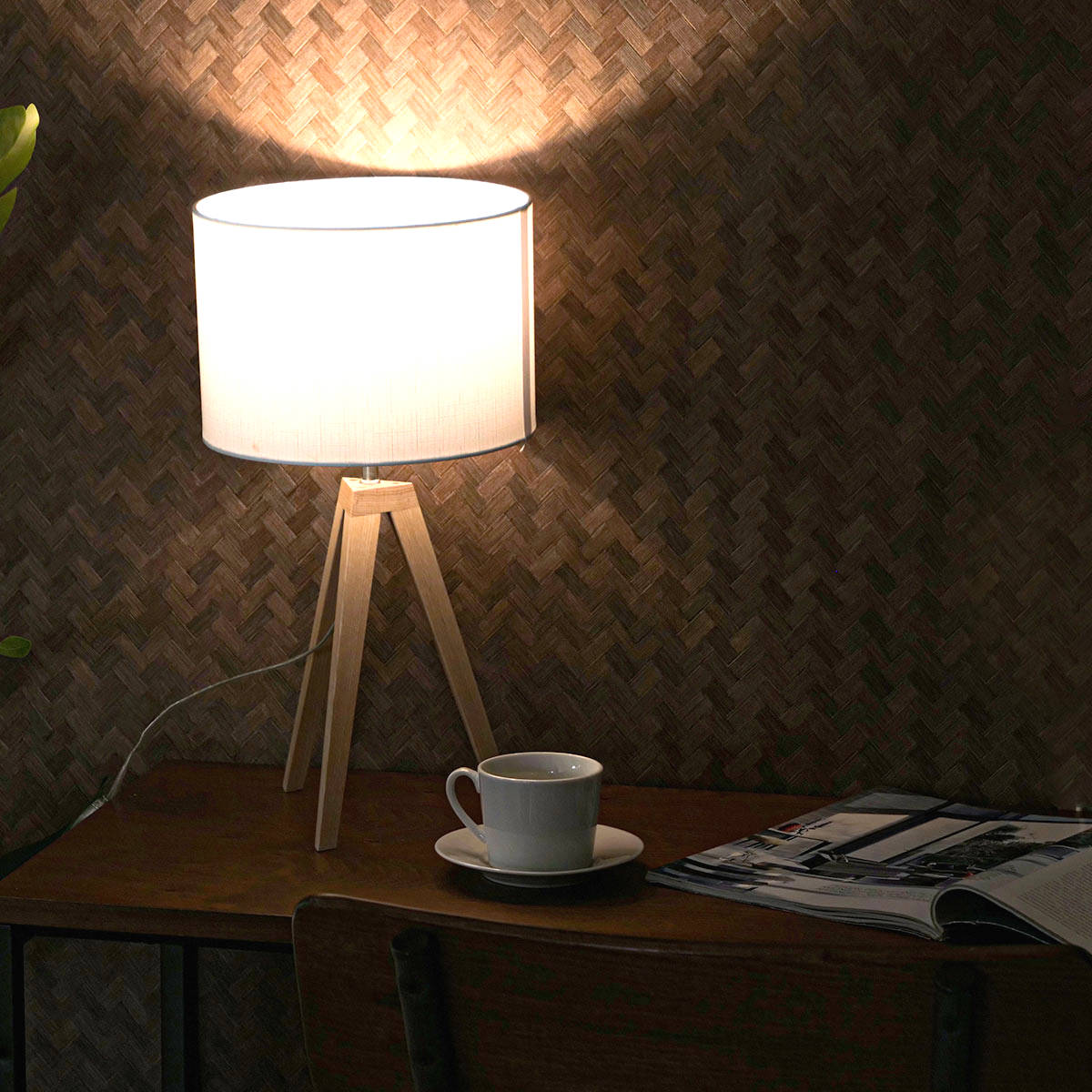 テーブルライト TRIPOD 北欧 おしゃれ スタンドライト 間接照明
