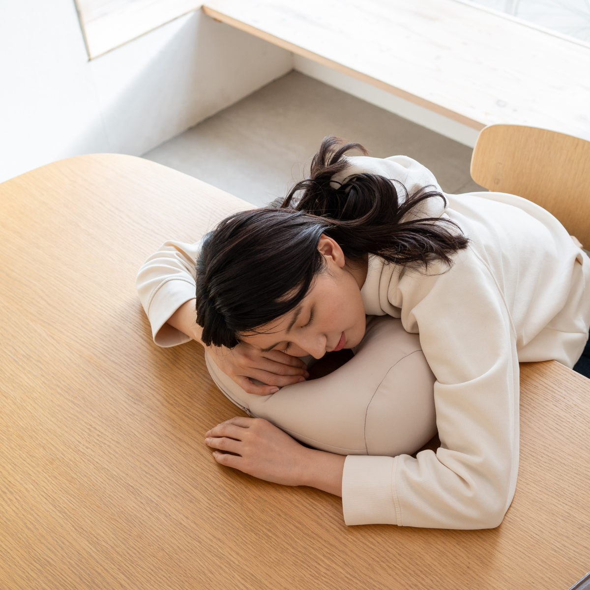 ビーズクッション ホール 幅35cm （ クッション 小さい ピロー 枕