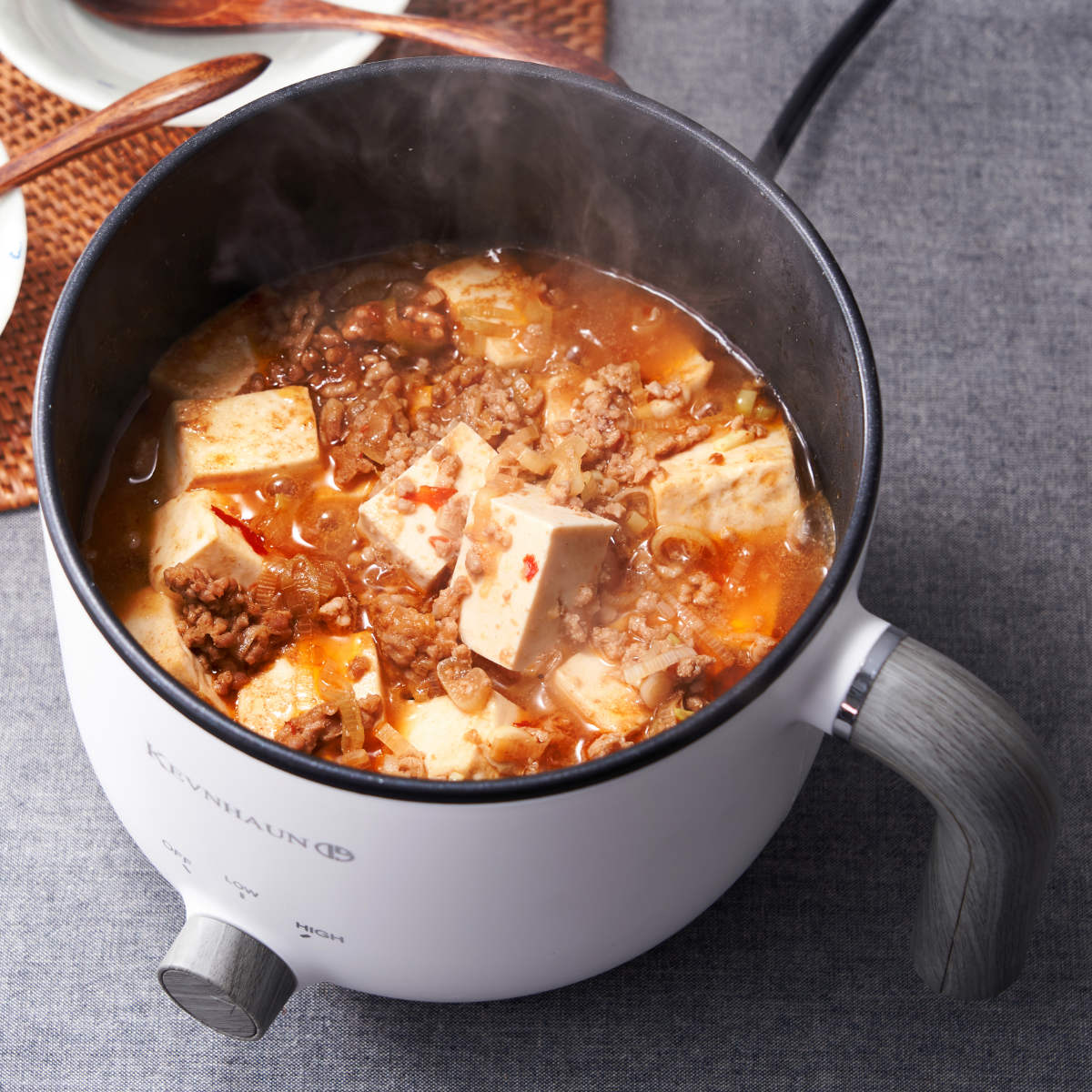 KEVNHAUN 電気マルチポット 1L 蒸し皿付き エッグスタンド付き 電気鍋