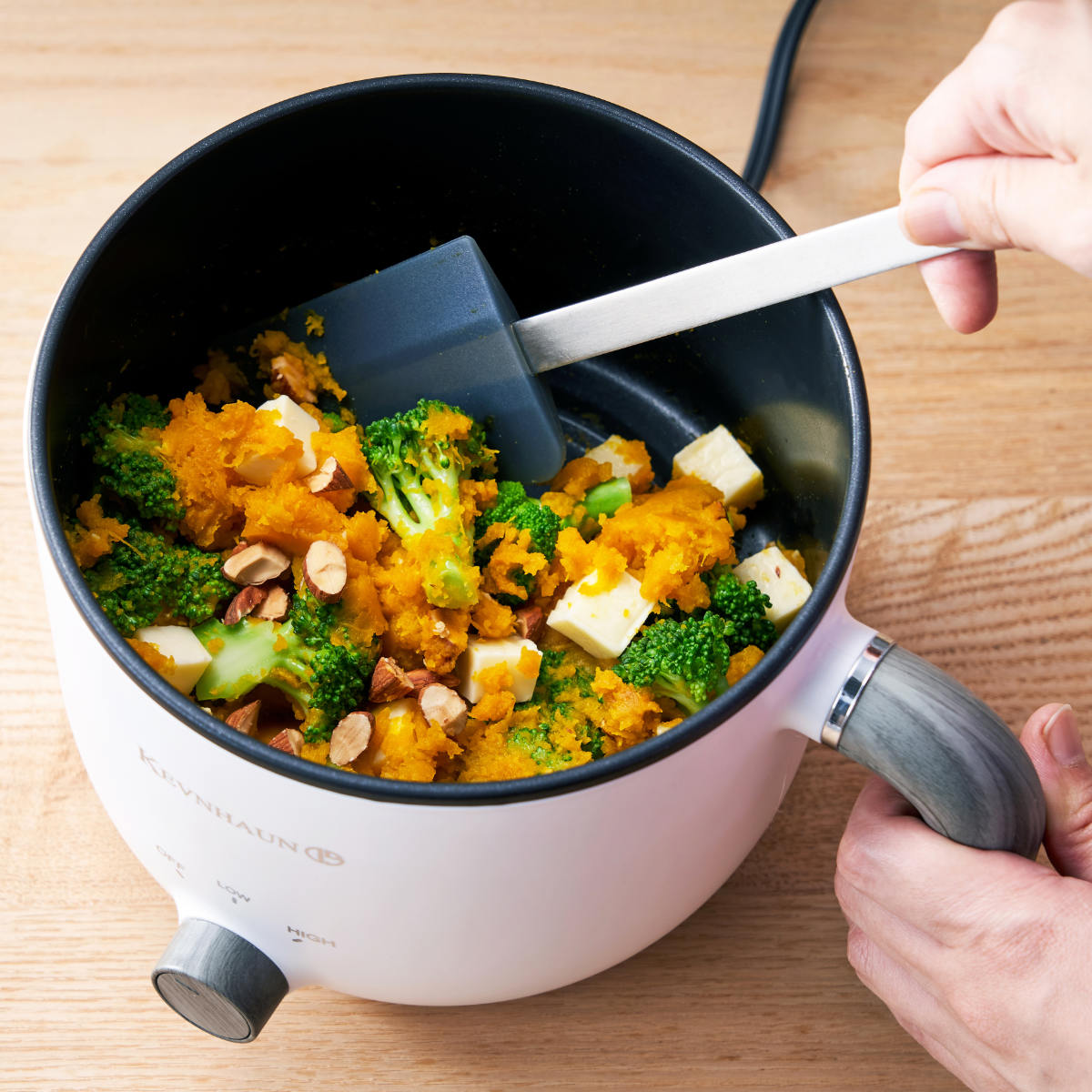 KEVNHAUN 電気マルチポット 1L 蒸し皿付き エッグスタンド付き 電気鍋