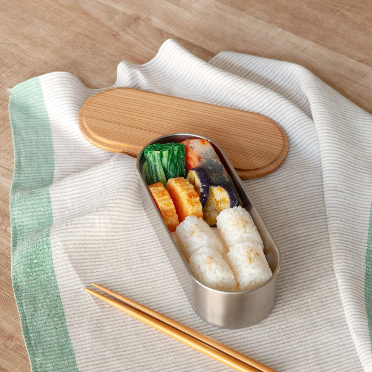 【hina】業務用　仕出弁当箱58セット(フタ付き) hina】業務用 仕出弁当箱58セット(フタ付き) hina様専用】業務用 仕出