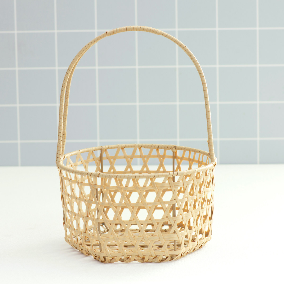 ＊2個セット＊手編み竹かごバスケット（新品未使用）直径約17センチ高さ約9センチ 2個セット＊手編み竹かごバスケット（新品未使用）直径約17センチ高