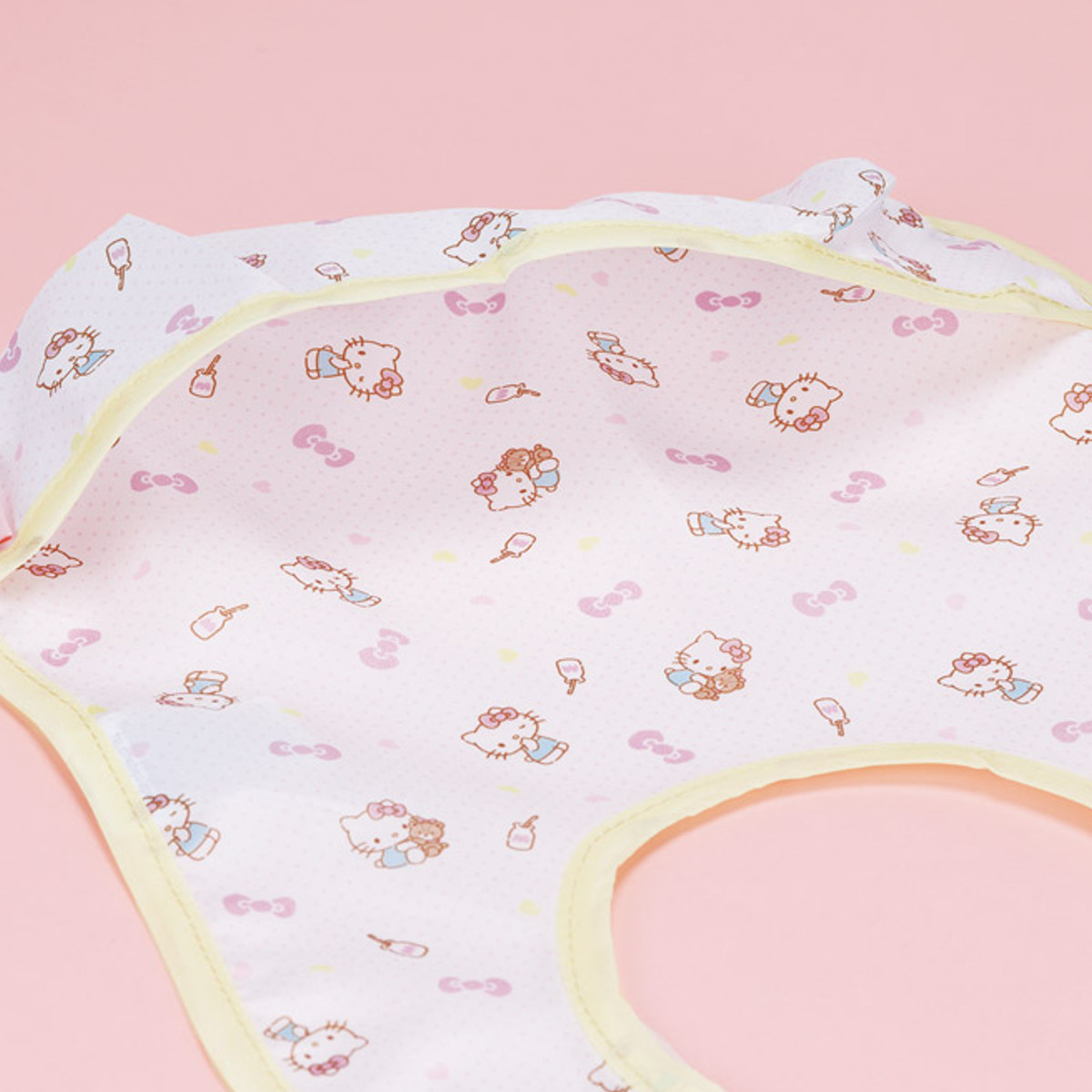 スケーター 食事エプロン 薄手 ベビーエプロン 2枚入り Sサイズ 撥水