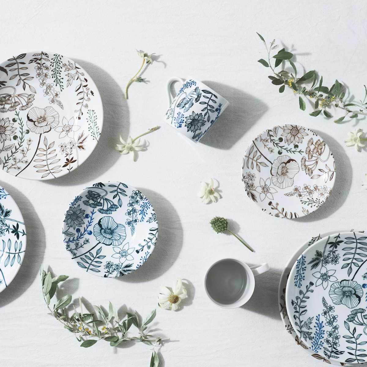 aito製作所 食器セット 4点セット フラワーパターン 磁器 美濃焼 （ 食