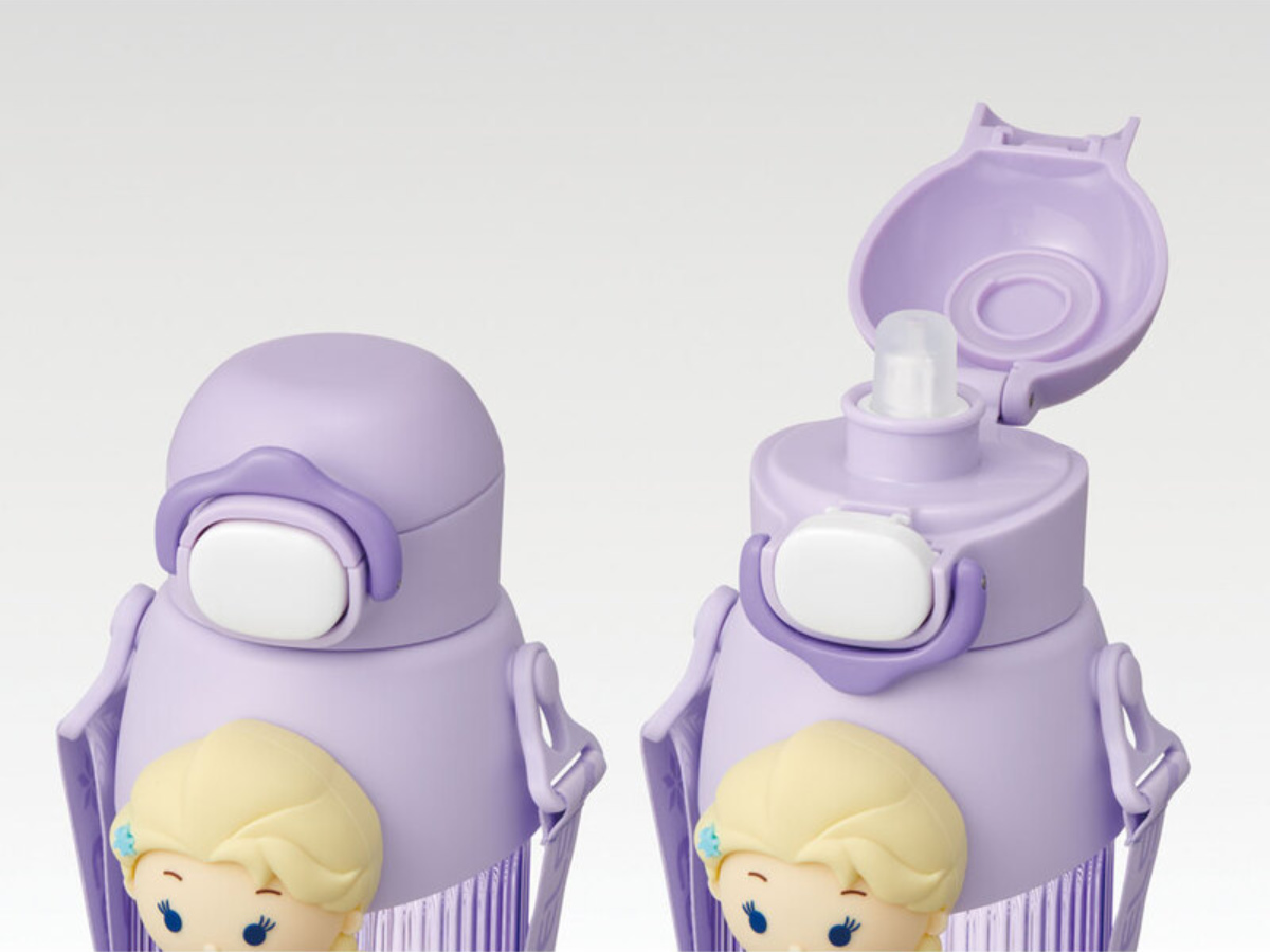 スケーター 水筒 590ml マスコットストローボトル ツムツムエルサ