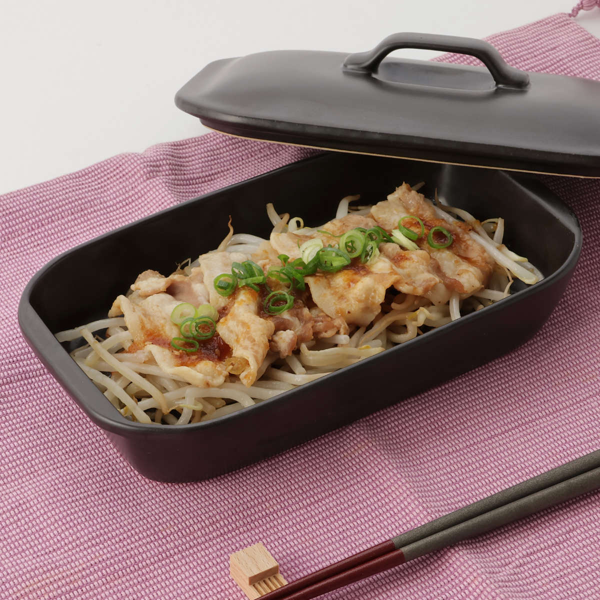 グリルプレート 19×11cm 長角 陶器 フタ付き 電子レンジ調理器具